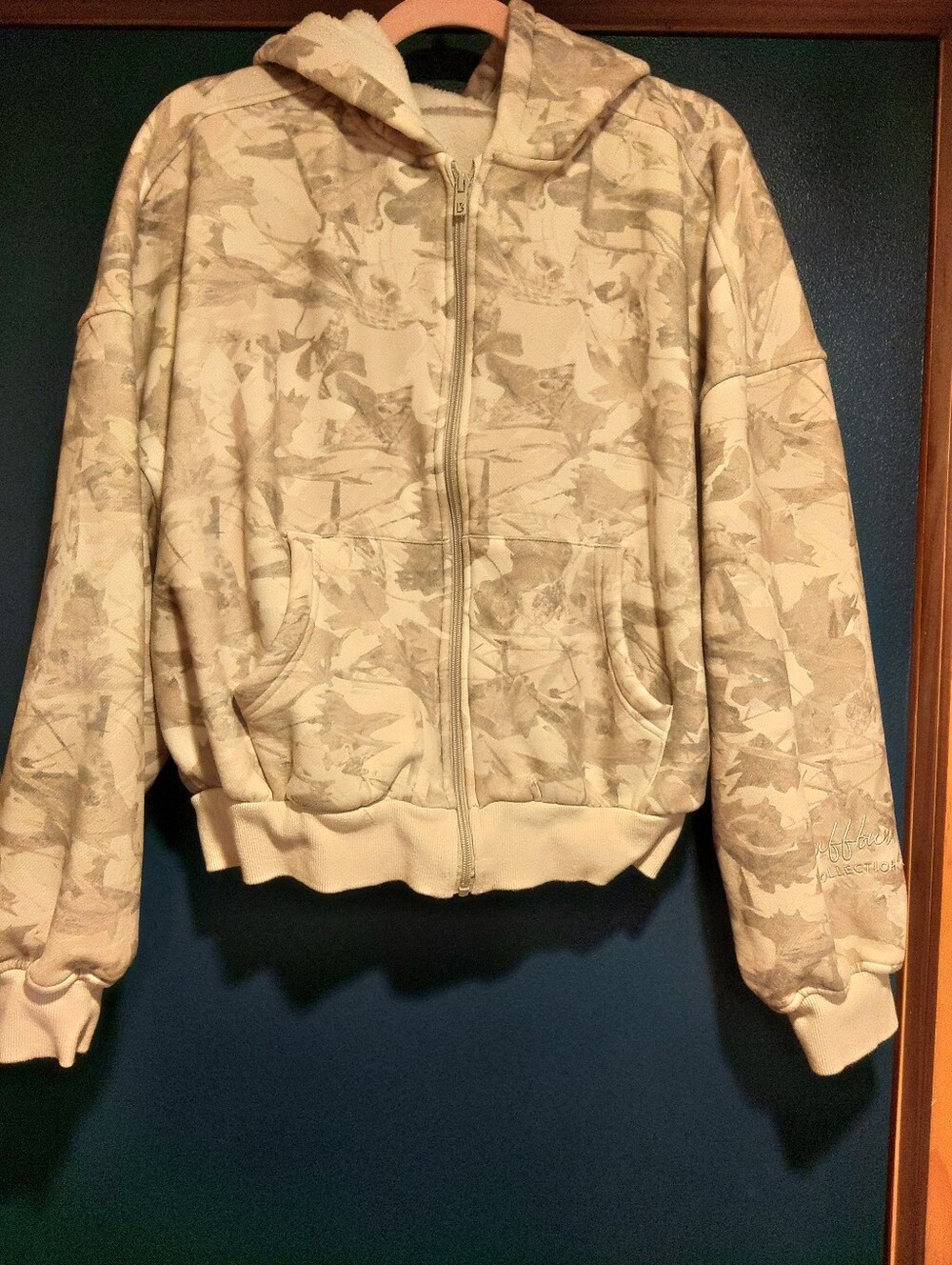 Buffbunny Camo Full Zip Fleece Lined Hoodie Size Large